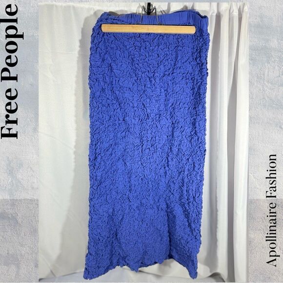FREE PEOPLE DOUBLE THE FUN SCRUNCH SKIRT MIDI IN BLUE MEDIUM NEW - Picture 3 of 4